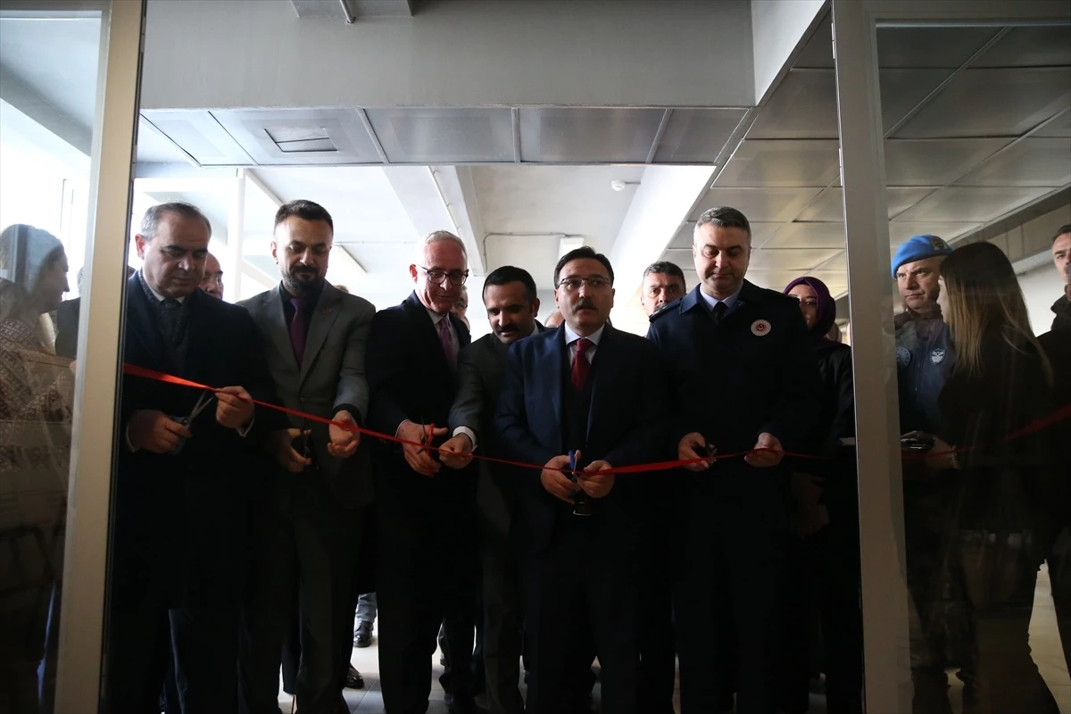 Kayseri'de Türk Dünyası Fotoğraf Sergisi Açıldı