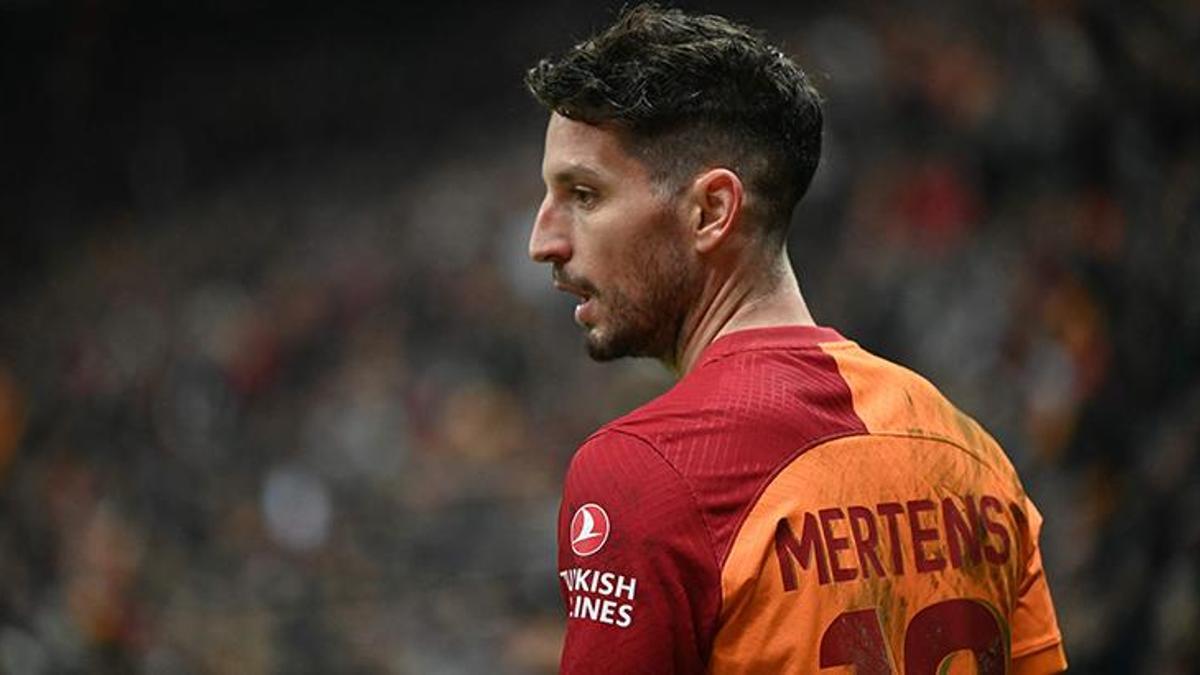 Mertens'e sözleşme teklifi! Büyük sürpriz