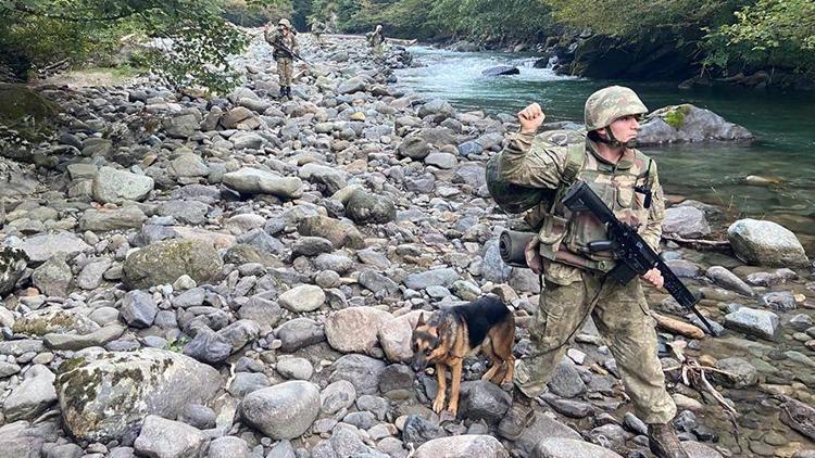 MSB duyurdu. Yunanistan'a geçmeye çalışan 5 kişi yakalandı