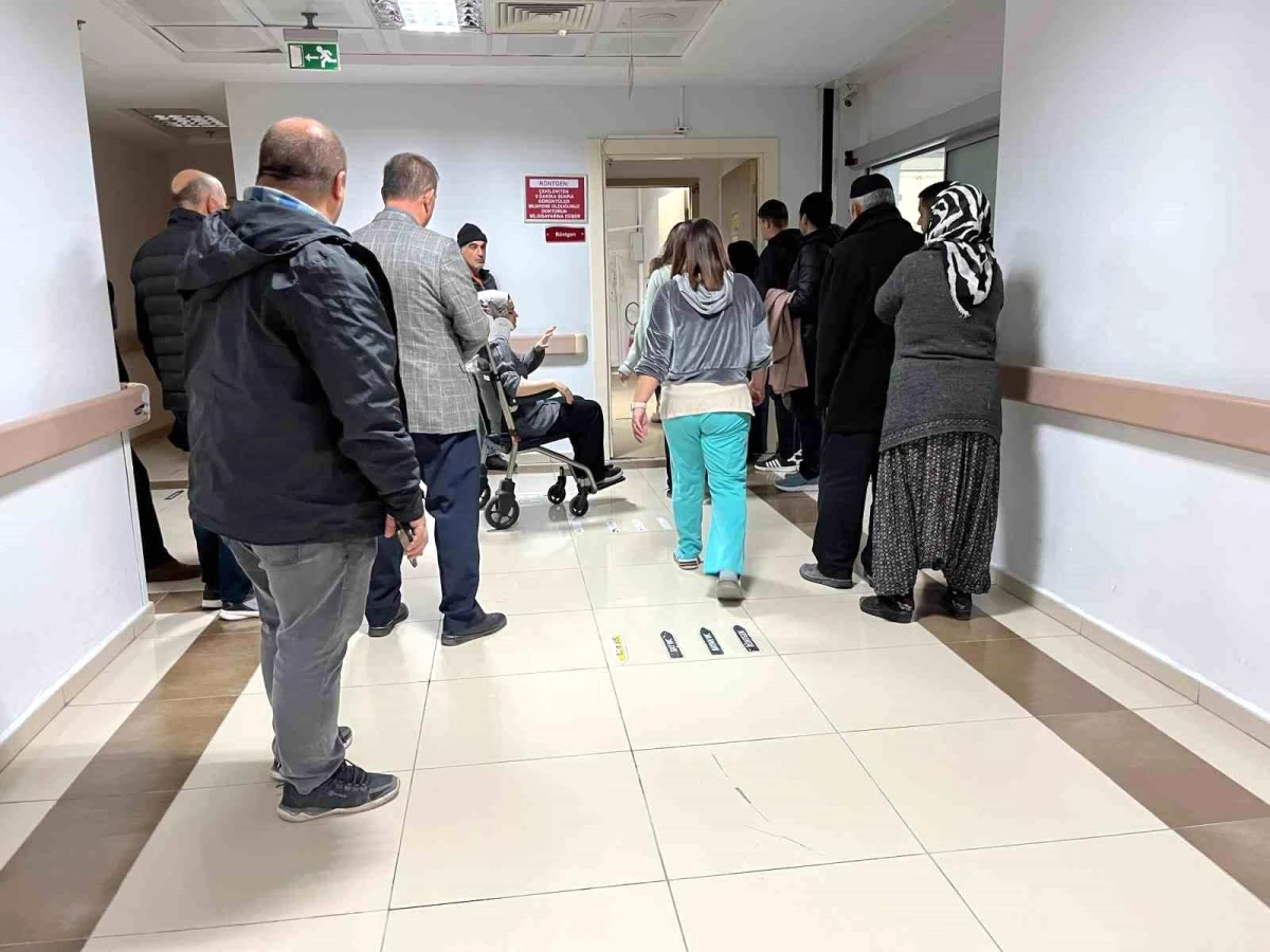 Niğde'de Yağış Nedeniyle Otomobil Takla Attı: 3 Öğretmen Yaralandı