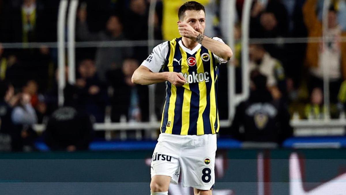 Pendikspor galibiyeti sonrası Fenerbahçe'de Mert Hakan Yandaş: Fenerbahçe birlikte olduğunda hiç kimse yıkamaz