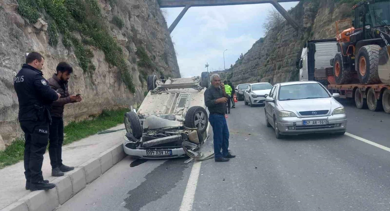 Şanlıurfa'da Otomobil Devrildi, Sürücü Yaralandı