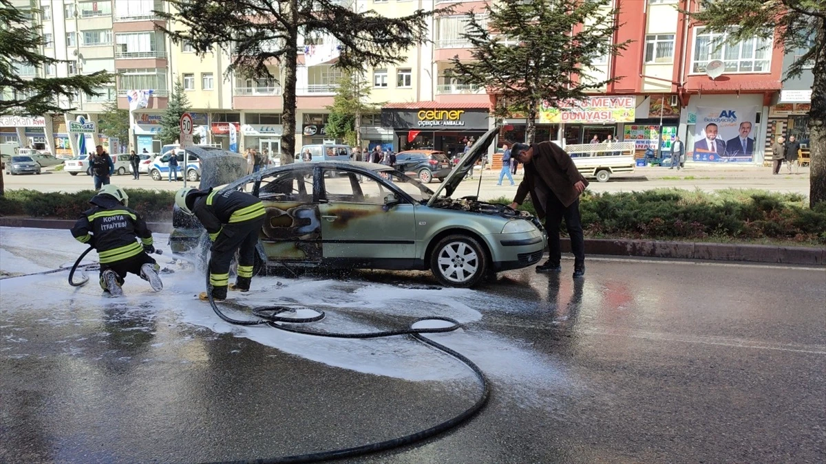 Seydişehir'de Otomobil Yanarak Kullanılamaz Hale Geldi