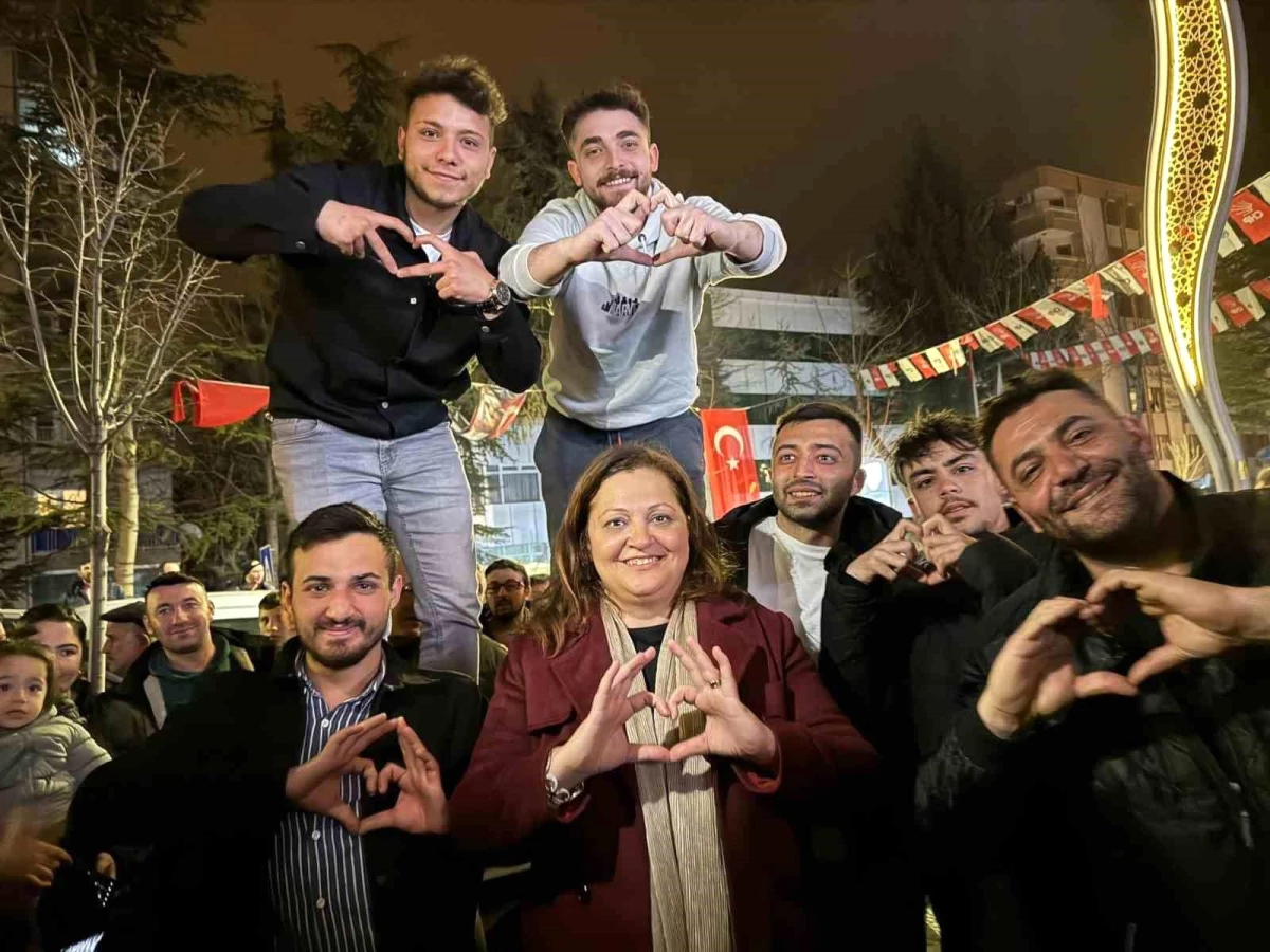 Sözleri seçime damga vurmuştu! CHP adayı Burcu Köksal Afyon'un ilk kadın başkanı oldu