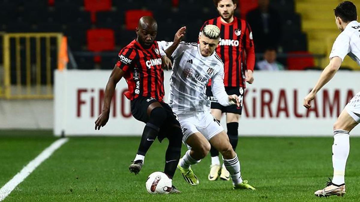 Canlı Anlatım                    (ÖZET) Gaziantep FK - Beşiktaş maç sonucu: 2-0 | Beşiktaş'a deplasmanda soğuk duş!