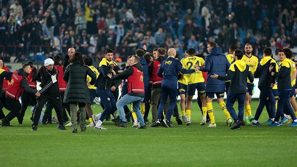 Trabzonspor-Fenerbahçe maçının disiplin sevkleri gelecek haftaya kaldı!