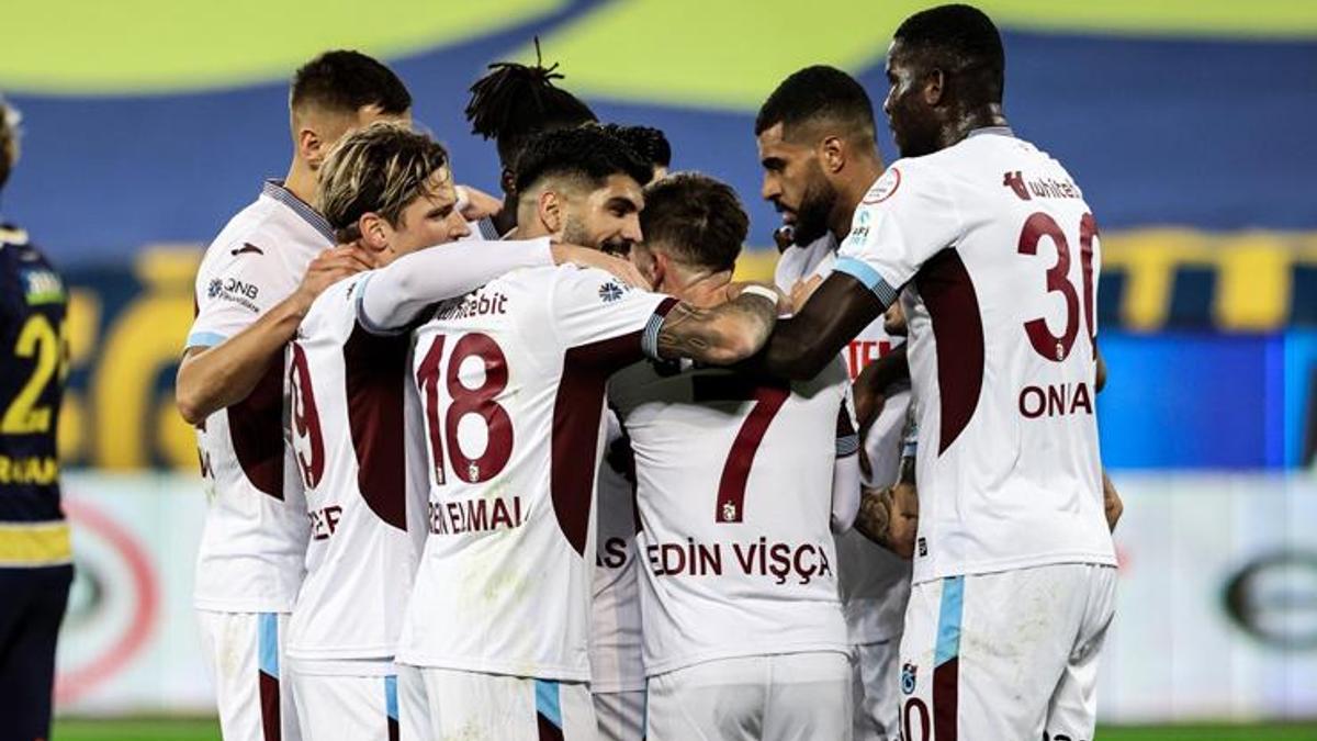 Trabzonspor'a yıldız oyuncudan müjdeli haber!