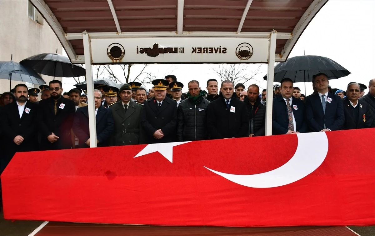 Uzman Onbaşı Mustafa Yılmaz'ın Son Yolculuğu