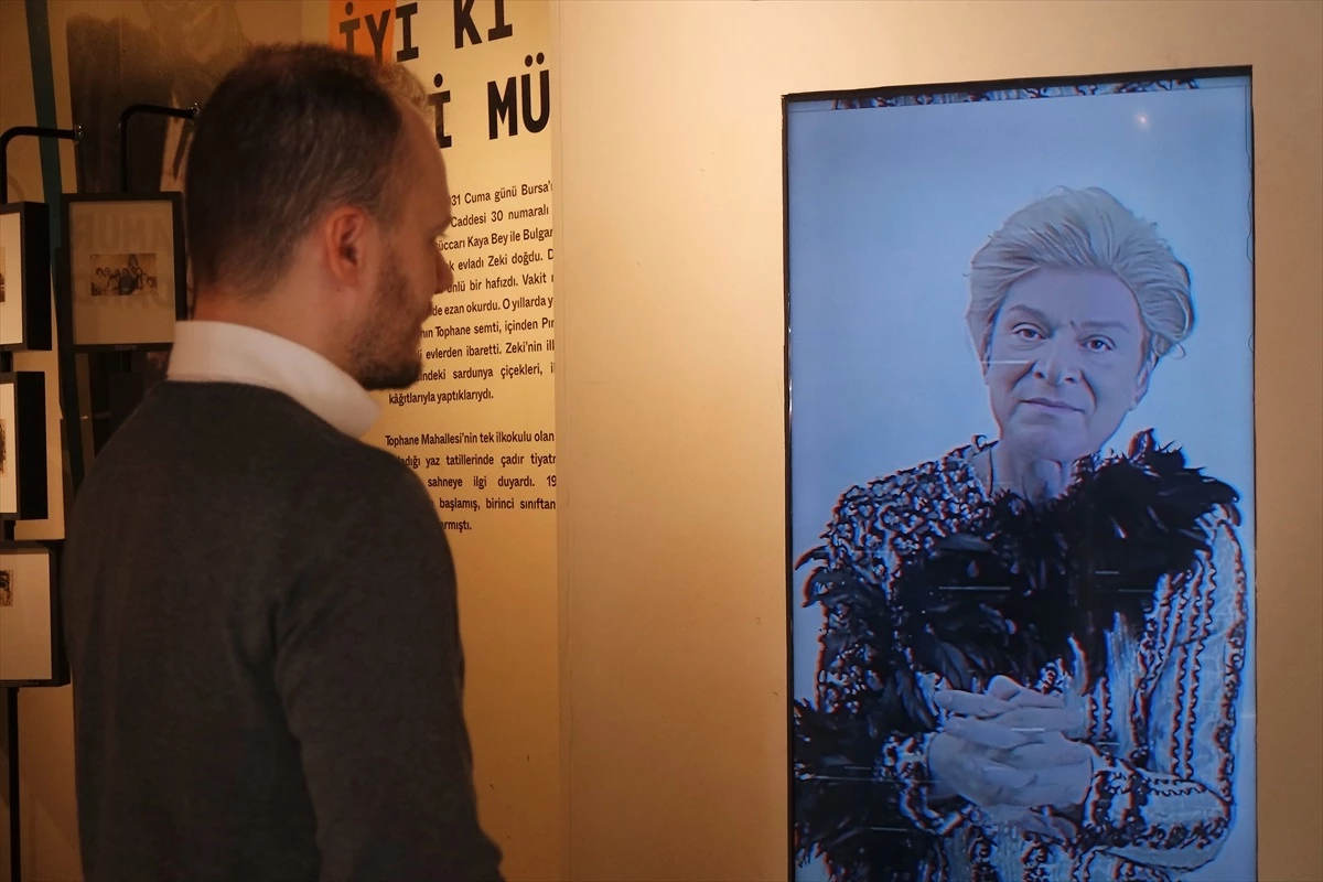 Zeki Müren'in Bursa Kent Müzesi'nde Özel Sergisi Açıldı