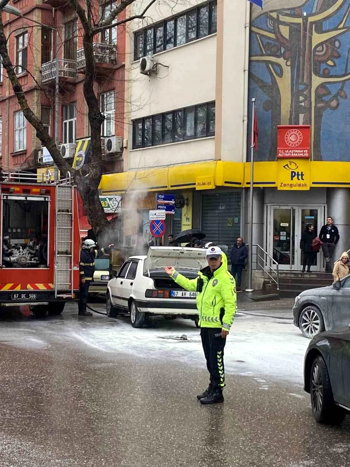 Zonguldak'ta Otomobil Yangını