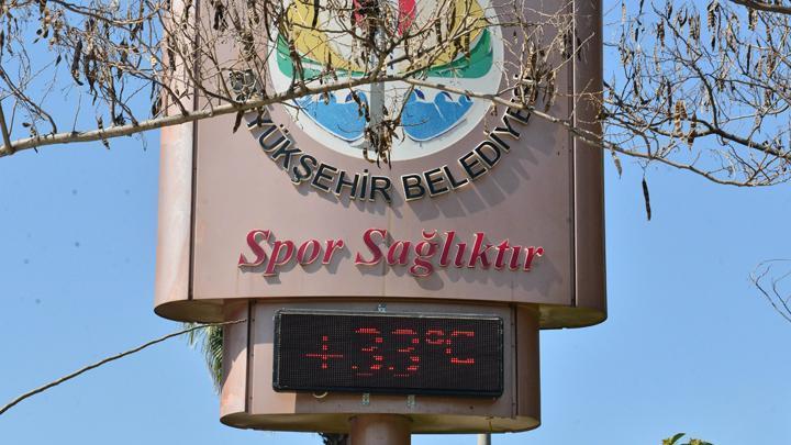 Adana'da termometreler 33 dereceyi gösterdi