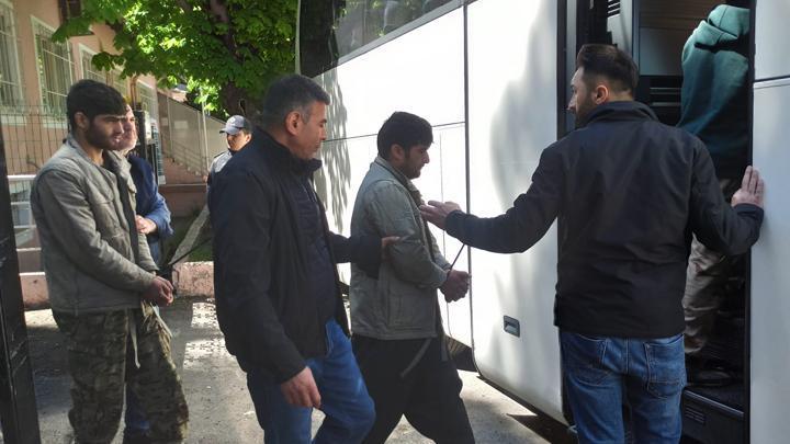 Amasya'da demir korkulukları söküp kaçan 25 göçmenden 24’ü yakalandı! İçişleri soruşturma başlattı