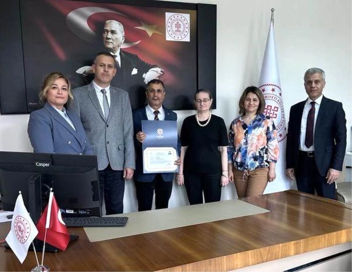 Balıkesir İl Kültür ve Turizm Müdürlüğünde Memur Numan Özel Emekli Oldu