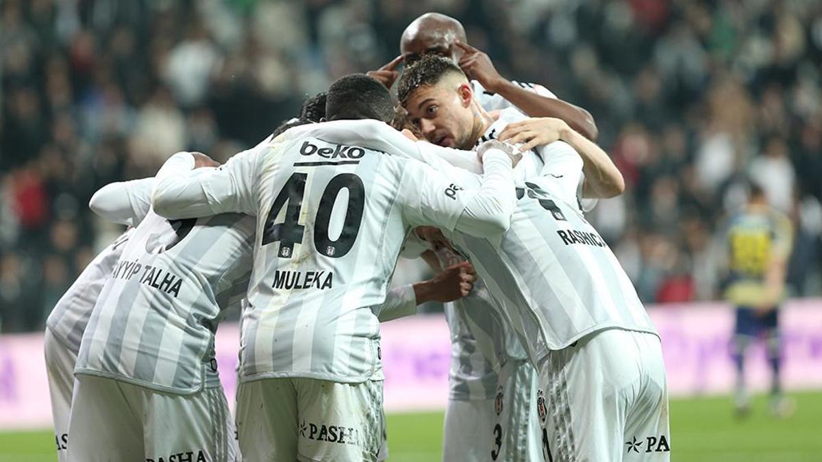 Beşiktaş'ta açılışı Muçi yaptı! Muleka, 160 gün sonra sahneye çıktı...