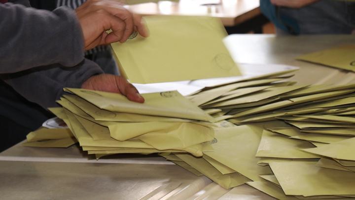 CHP Pendik'te oyların yeniden sayımı için başvuruda bulundu