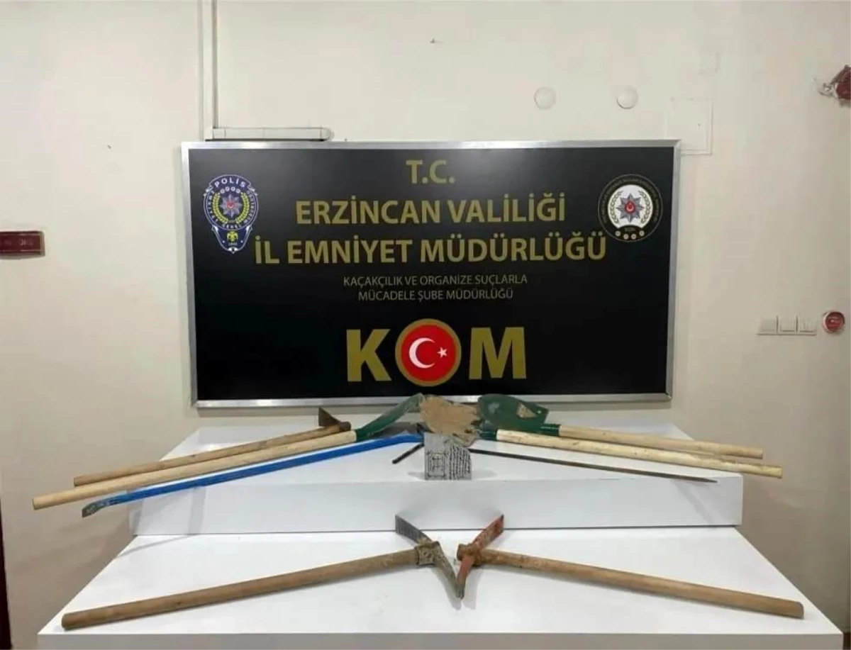 Erzincan'da Kaçak Kazı Yapan 5 Kişi Yakalandı