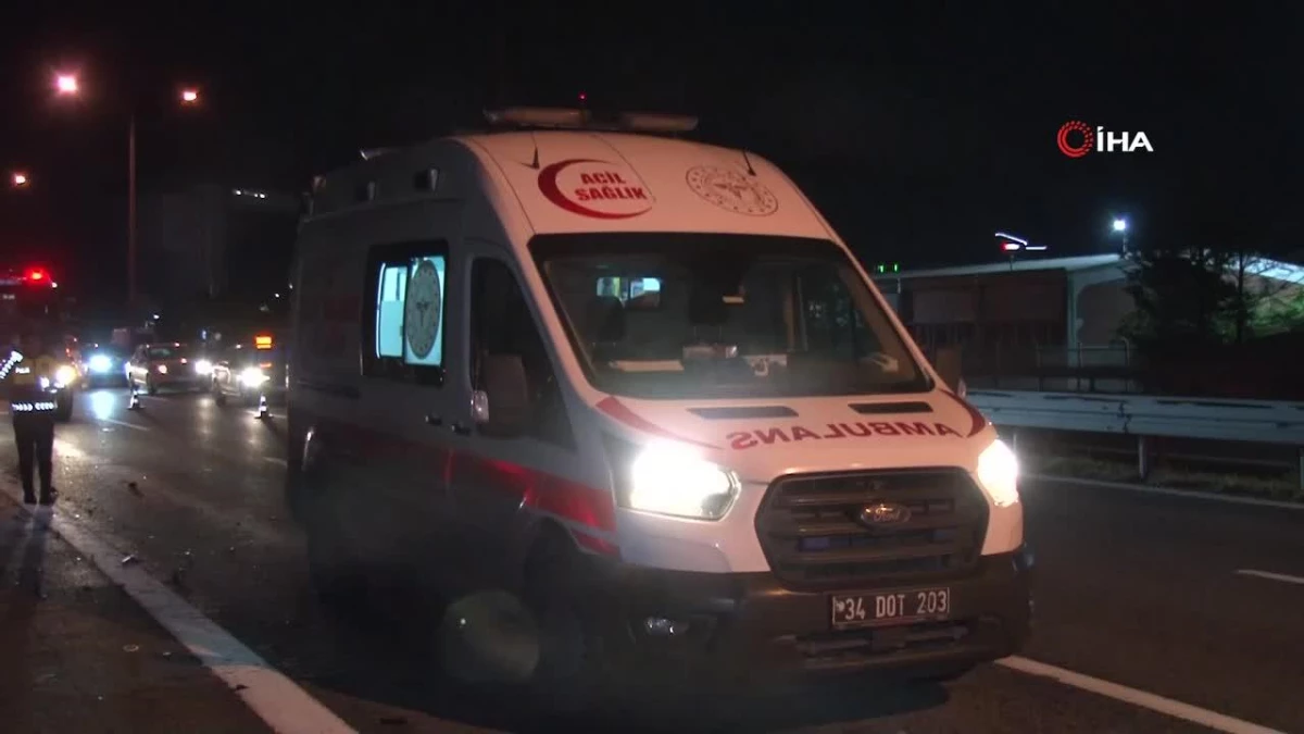 Eyüpsultan'da bariyeri biçen otomobil hurda yığınına döndü: 1 ağır yaralı