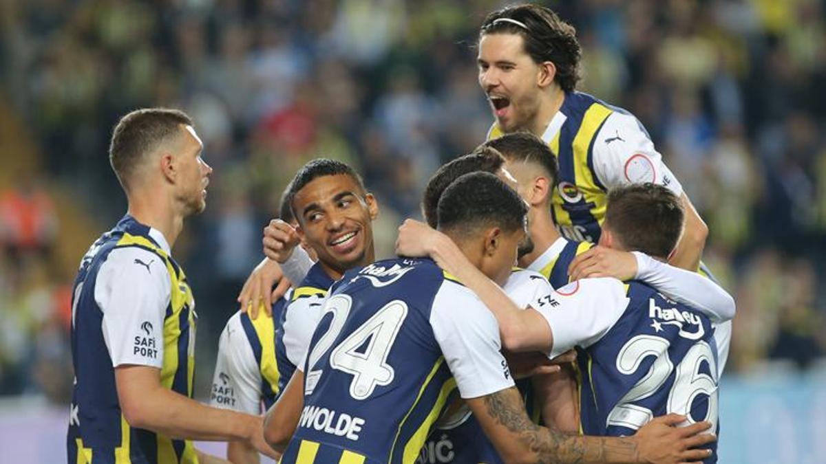 FENERBAHÇE'DEN HATA YOK! (ÖZET) Fenerbahçe - Adana Demirspor maç sonucu: 4-2