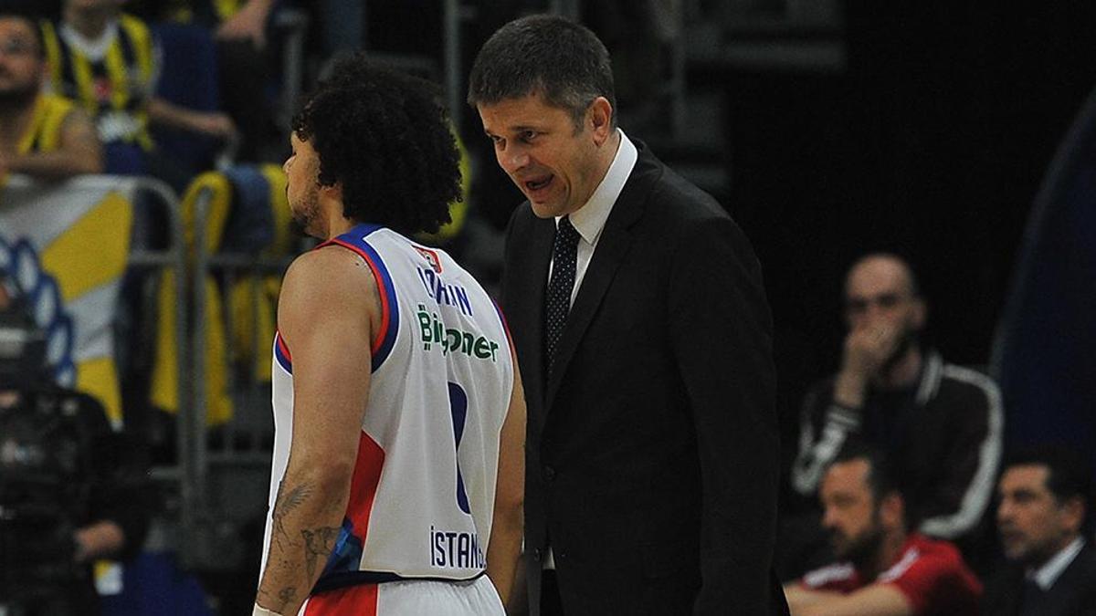 Fenerbahçe Beko galibiyeti sonrası Anadolu Efes Başantrenörü Tomislav Mijatovic: Çok önemli bir deplasman galibiyeti aldık