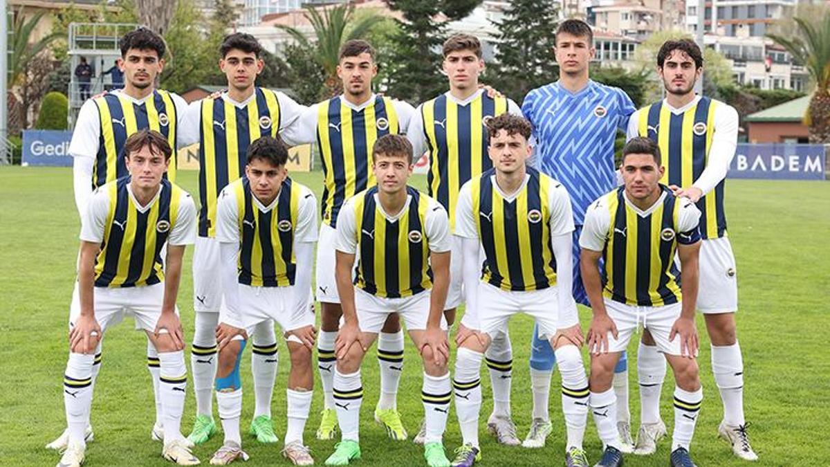 Fenerbahçe U19 takımını tanıyalım! Galatasaray'a karşı sahadalar