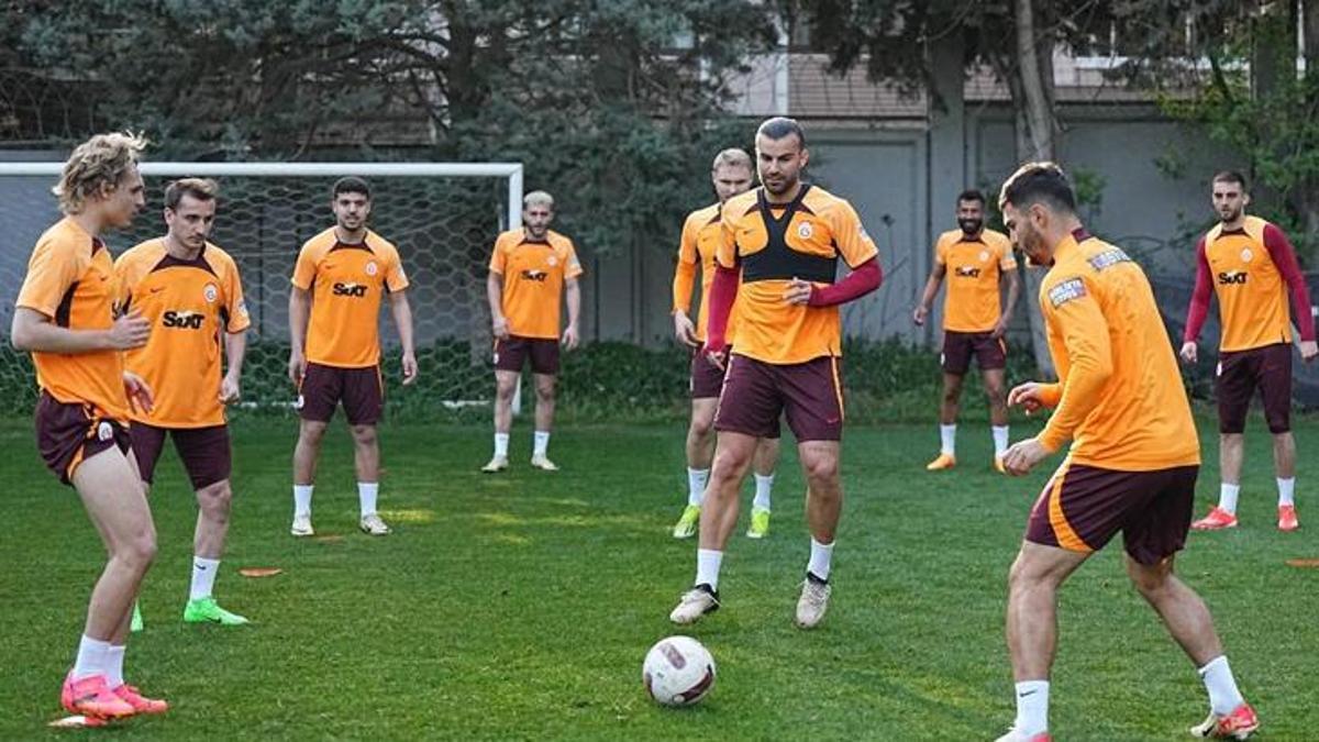 Galatasaray, Alanyaspor maçı mesaisini sürdürdü