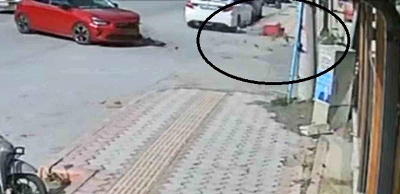 Hatay'da otomobil ile motosiklet çarpışması