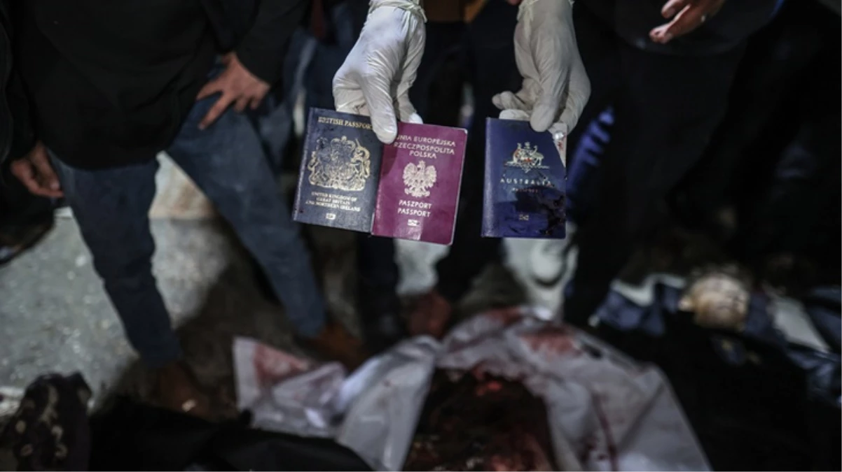 İsrail'in Gazze saldırısında yardım kuruluşunun çalışanları da öldü