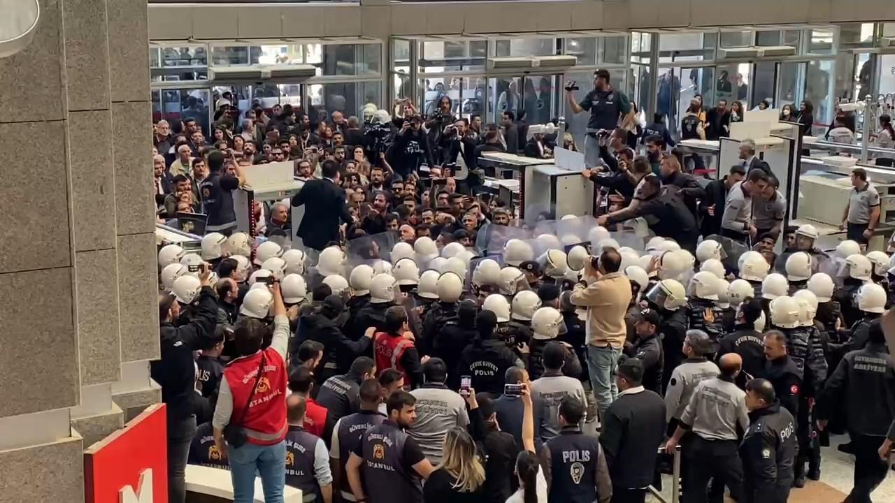 İstanbul Adalet Sarayı'nda protestoya müdahale