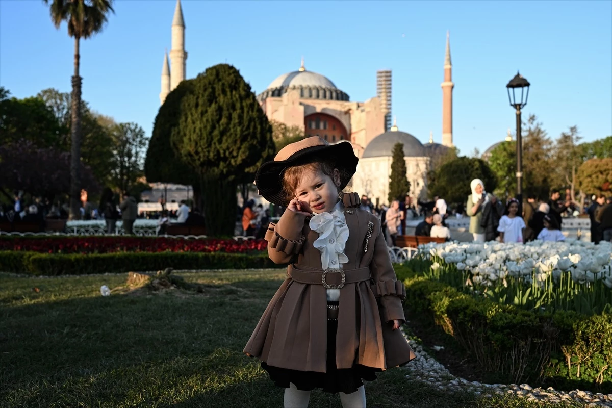 İstanbul'da Ramazan Bayramı'nda Tarihi ve Turistik Yerler Yoğunluk Oluşturdu