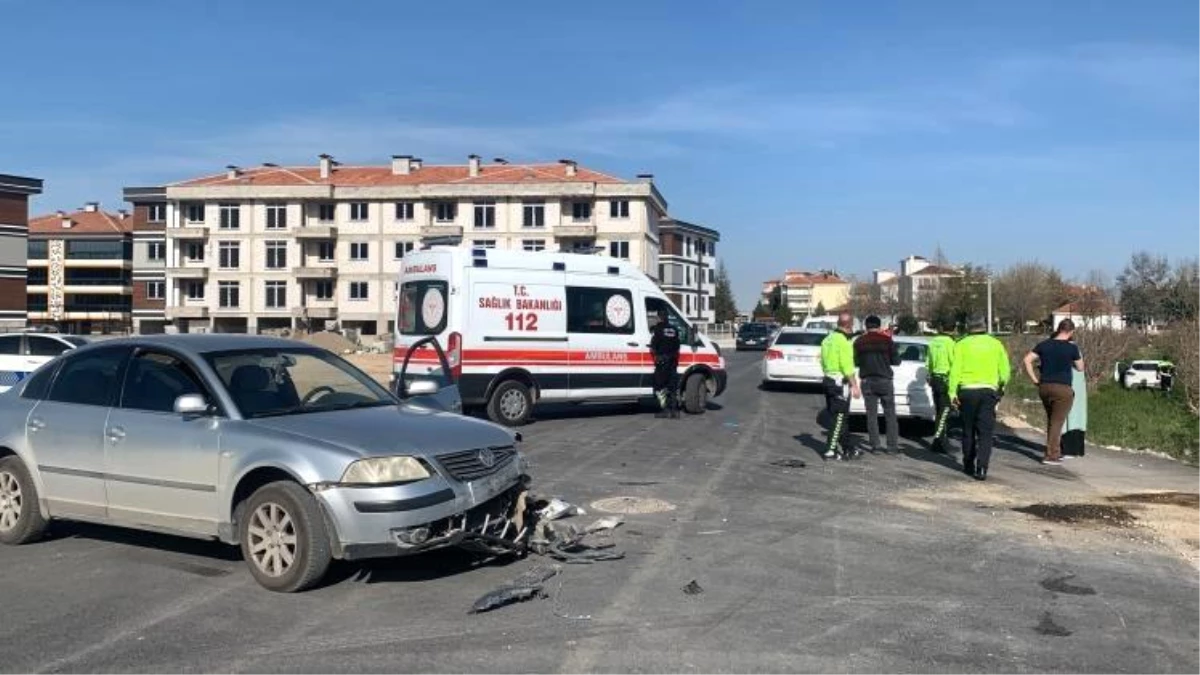 Karaman'da kaza sonrası otomobil elma bahçesine uçtu, 1 kişi yaralandı