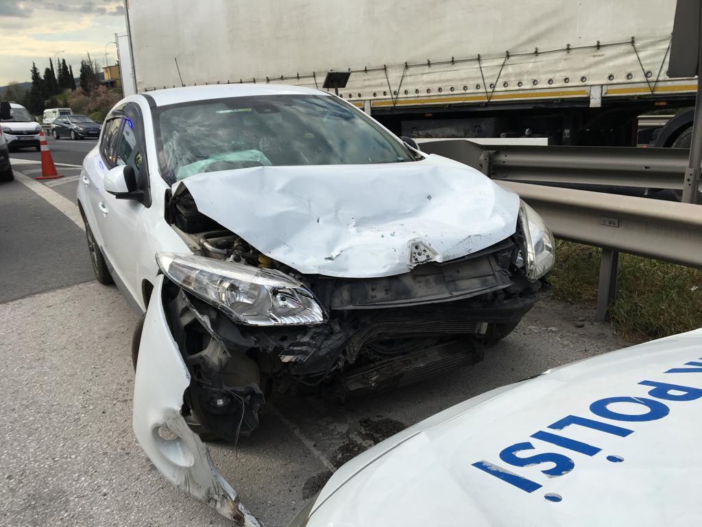 Kocaeli Körfez 'de TEM bağlantı yolunda zincirleme kaza