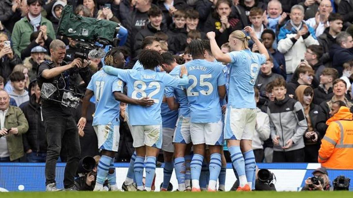 Manchester City, Luton Town'u farklı geçti!