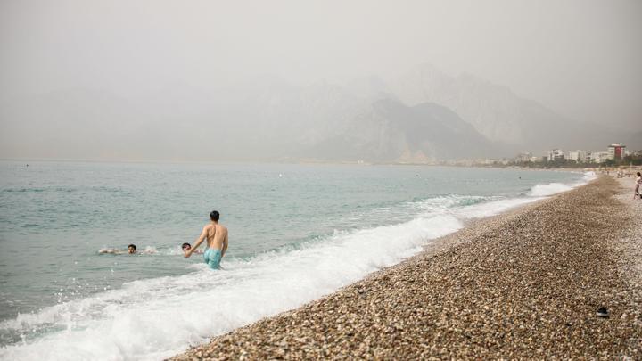 Meteoroloji'den toz taşınımı uyarısı... Antalya toz bulutu altında