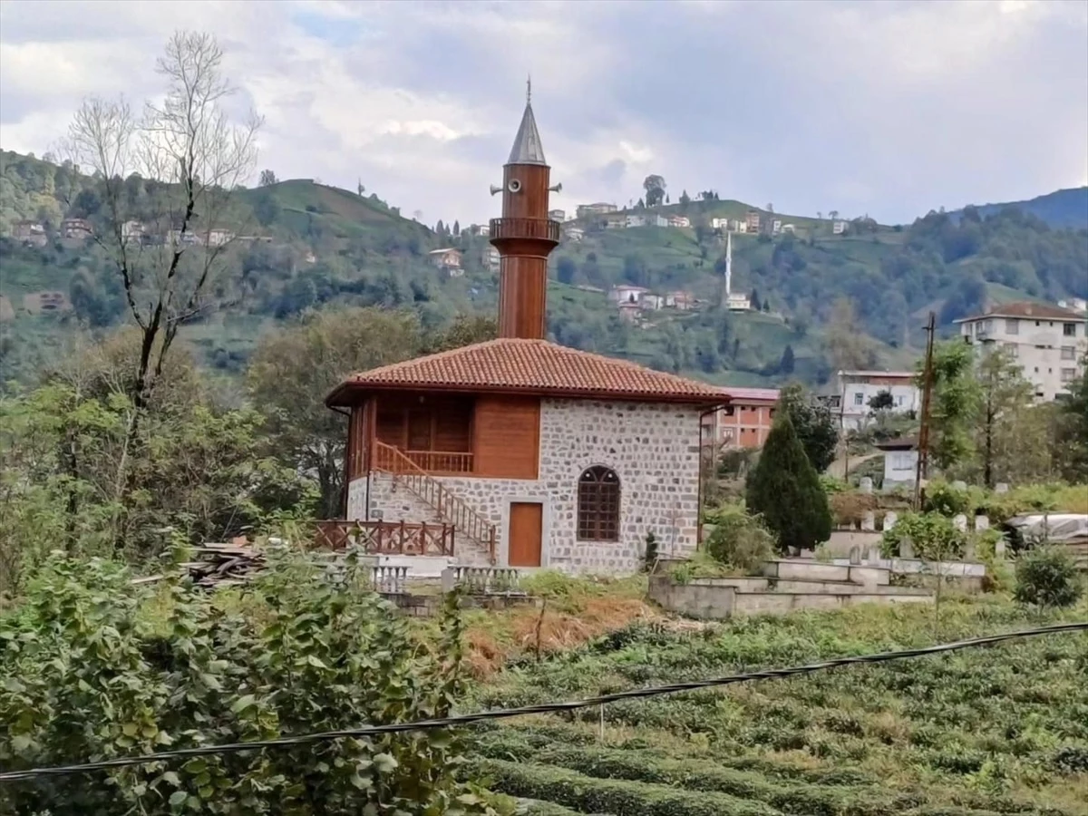 Rize'deki Tarihi Tulun Camisi Restore Edildi