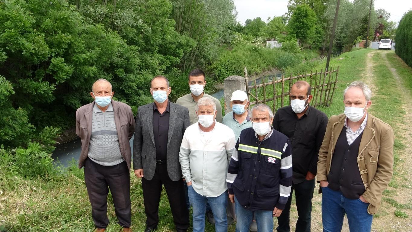 Sakarya'da kötü koku tepkisi: İnsanlar sinekten, kokudan dışarı çıkamaz oldu