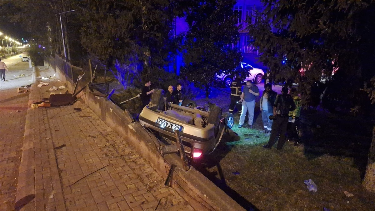 Samsun'da Otomobil Kaza Yaptı: 2 Yaralı
