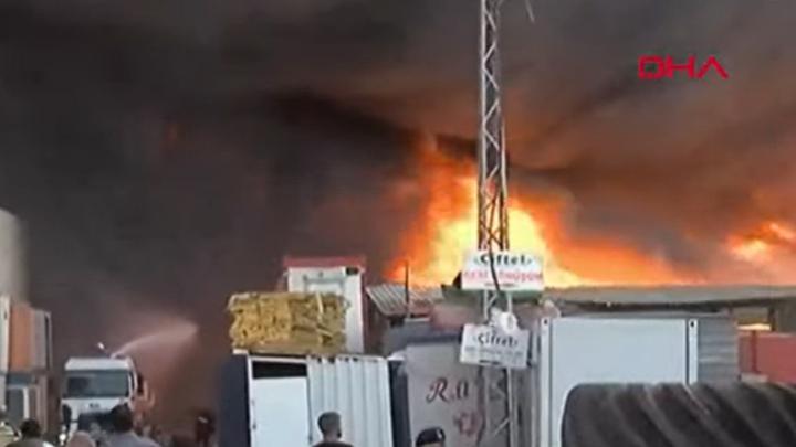 Son dakika... Ankara'da geri dönüşüm tesisinde yangın