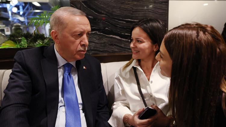 Son dakika... Cumhurbaşkanı Erdoğan, iftar sonrası gençlerle buluştu