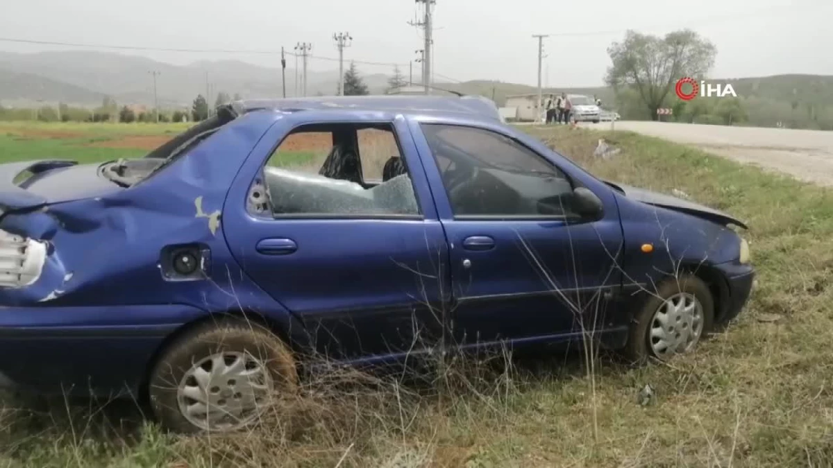 Virajı alamayan otomobil takla attı, anne ve kızı yaralandı