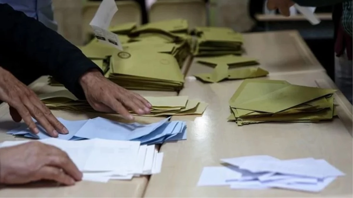 YSK'dan CHP'nin İstanbul ilçeleriyle ilgili başvurusuna ret