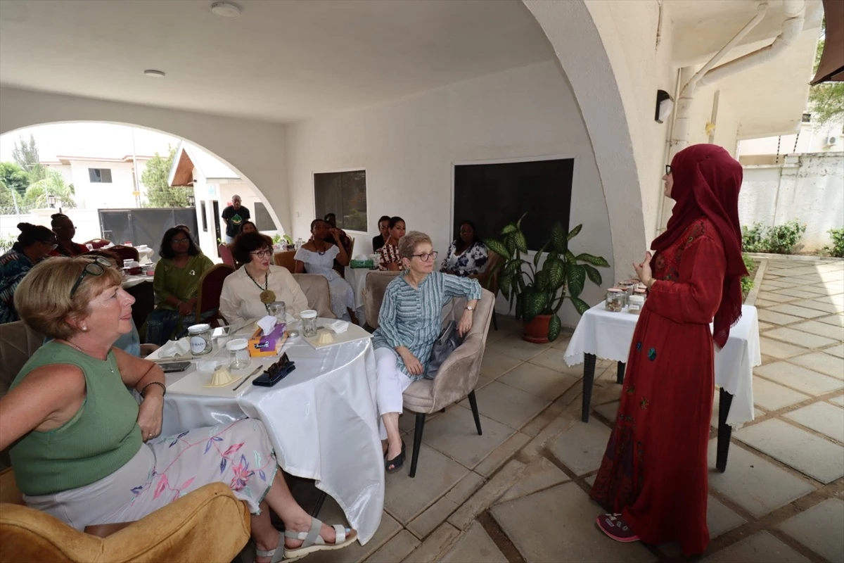 Yunus Emre Enstitüsü Nijerya'da Geleneksel El Sabunu Yapımı Atölyesi Düzenledi