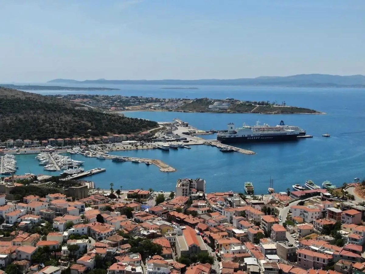 Başkan Köfüncü, "Çeşme'de herkesin bütçesine uygun yerler mevcut"