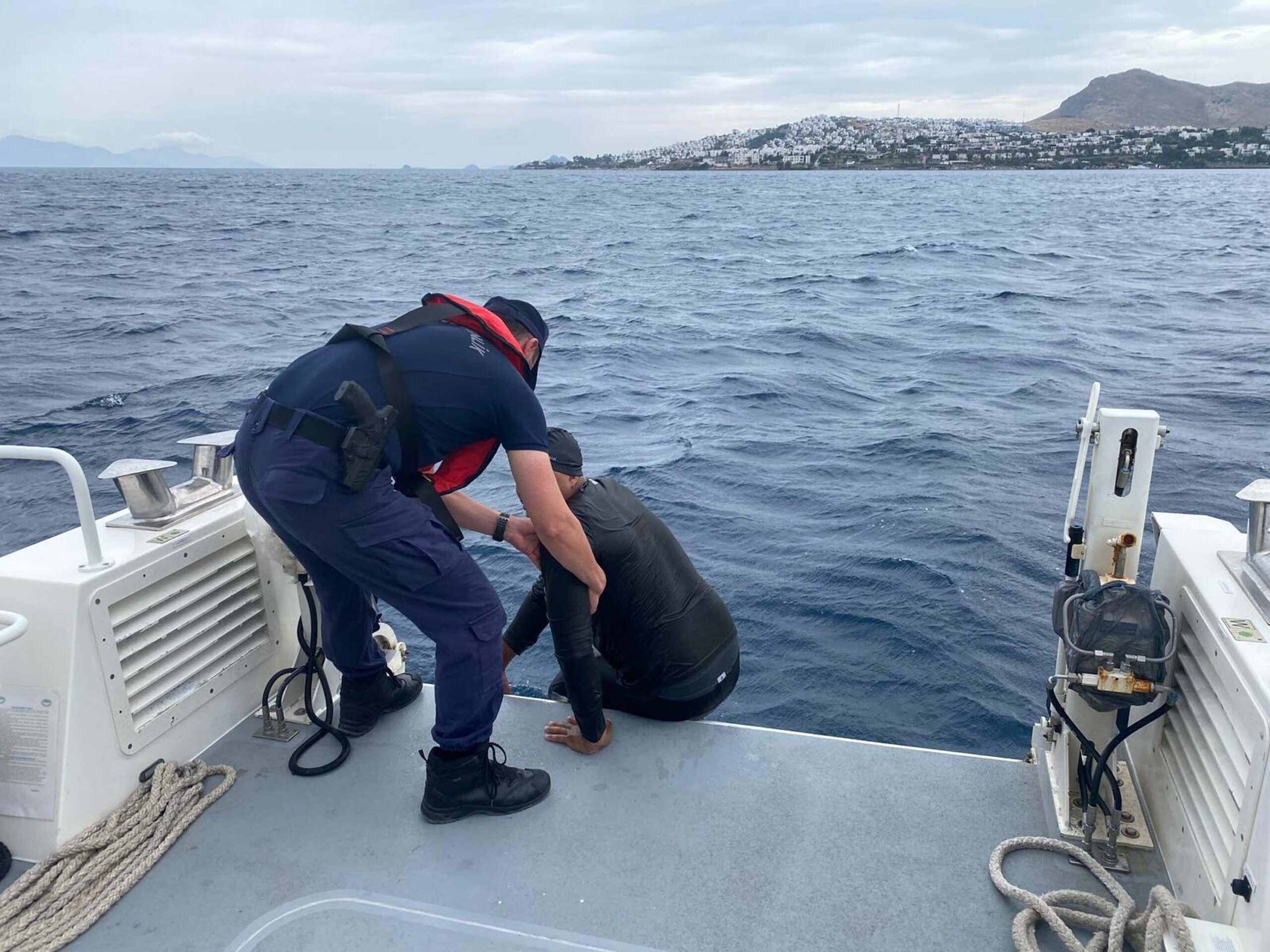 Bodrum'da şaşkına çeviren olay! Yüzerek Yunan adasına geçmeye çalıştı