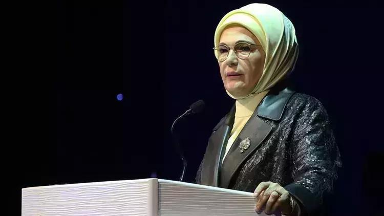 Emine Erdoğan'dan 'İstanbul'un fethinin yıl dönümü' mesajı