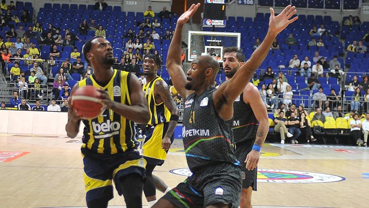 Fenerbahçe Beko - Aliağa Petkimspor maç sonucu: 102-72 | Fenerbahçe seride öne geçti