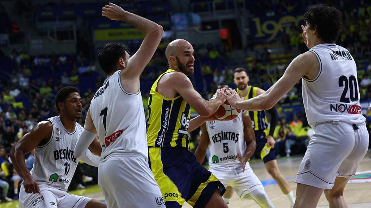 Fenerbahçe Beko - Beşiktaş Emlakjet maç sonucu: 96-88 | Seride ilk maç Fenerbahçe'nin!