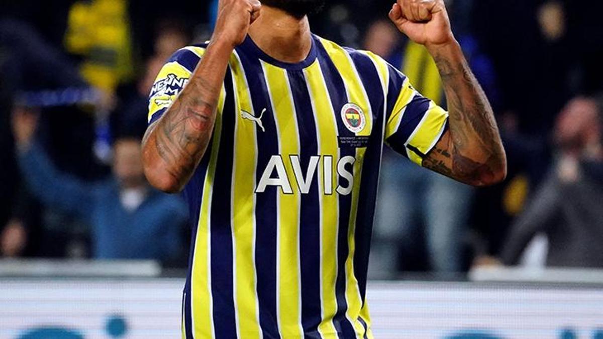 Fenerbahçe'de ayrılık! Yıldız futbolcu sosyal medyadan veda etti