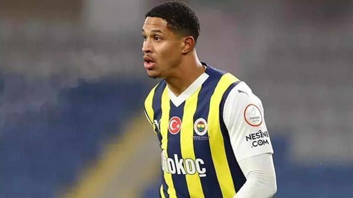 Fenerbahçe'nin yıldızı Oosterwolde'den Galatasaray'a yanıt!