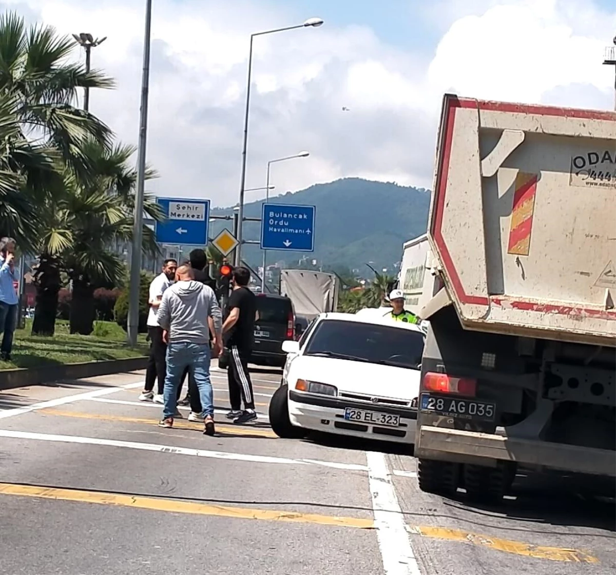 Giresun'da Ters Yöne Giren Otomobil Kazası Ucuz Atlattı