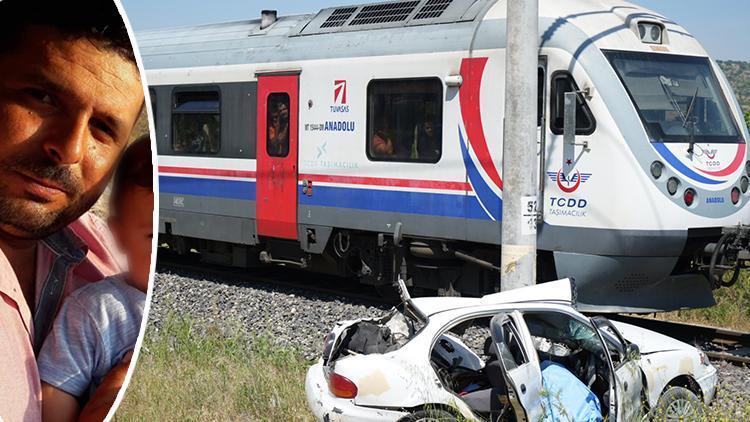 Manisa'da feci kaza! Treninin çarptığı otomobilde 1 can kaybı